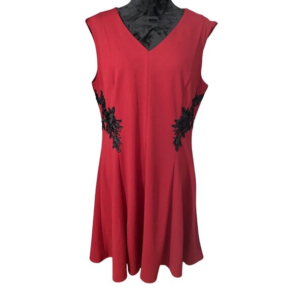Liz Claiborne Dresses & Skirts - Liz Claiborne Dress Size 16 Burgundy Sleeveless Black Floral Applique Romantic